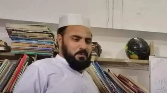 عبدالحی مطمئن، سخنگوی ملا عمر