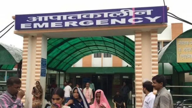 கோரக்பூர் அரசு மருத்துவமனையில் மீண்டும் 42 குழந்தைகள் மரணம்