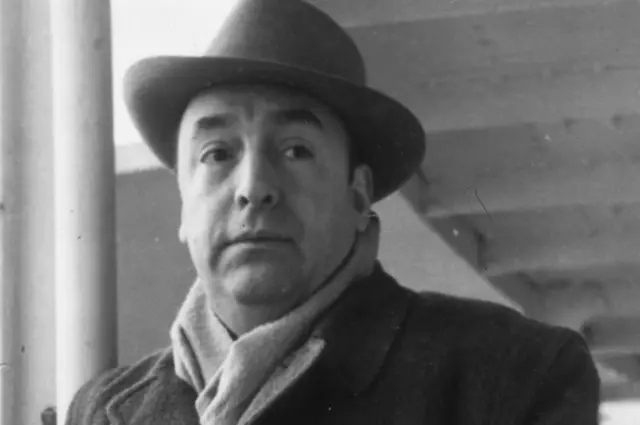 Pablo Neruda en 1952