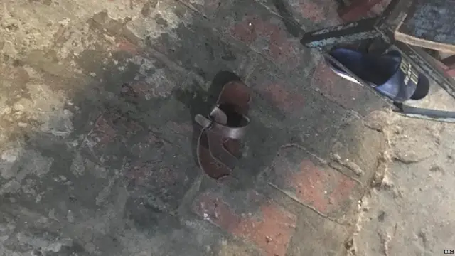 ਇਸ ਮਦਰੱਸੇ ਦਾ ਮੌਲਵੀ ਅਤੇ ਤਾਲੀਮ ਹਾਸਲ ਕਰਨ ਵਾਲੇ ਬੱਚੇ ਕਿੱਥੇ ਹਨ , ਇਸ ਦੀ ਕਿਸੇ ਨੂੰ ਵੀ ਕੋਈ ਥੌਹ ਖ਼ਬਰ ਨਹੀਂ ਹੈ