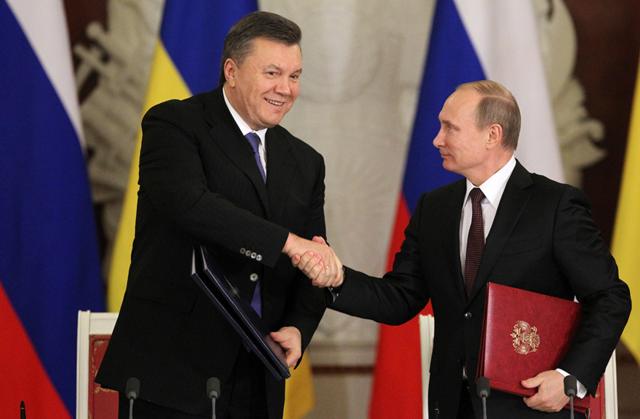 Владимир Путин не раз давал понять президенту Украины, что Россия не поддерживает подписание Украиной соглашения об ассоциации с ЕС