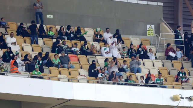 Mata sun fara shiga filayen wasanni a Saudiyya