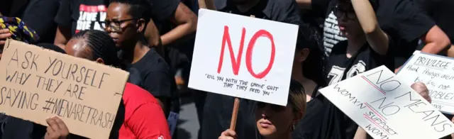 Banner saying 'no'