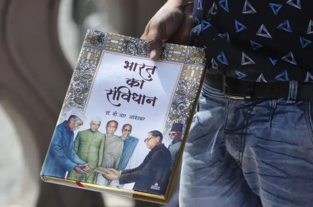 राज्यघटनेत शैक्षणिक आरक्षण नव्हतं, मग पुढे कसं आलं? वैद्यकीय प्रवेश परीक्षाच ठरलेल्या कारणीभूत