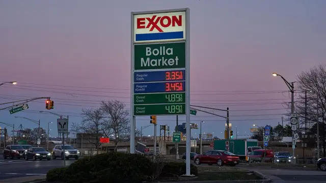 заправка в Нью-Джерси, 9 марта