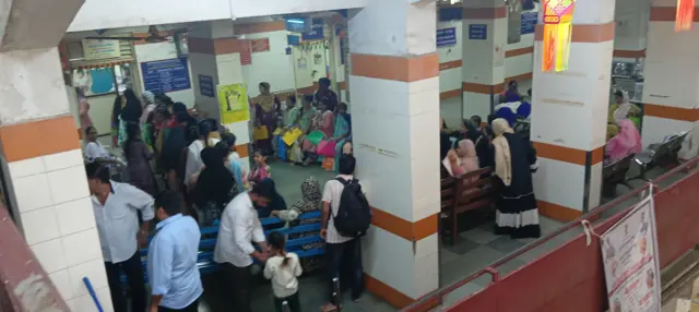 रुग्णालयातील दृश्य