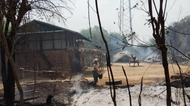 မီးရှို့ခံရမှုအပြီး မြင်ရတဲ့တောင်မွှာရွာ