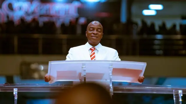 Foto of David Oyedepo for pulpit