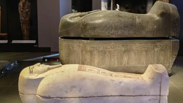 توت عنخ امون 