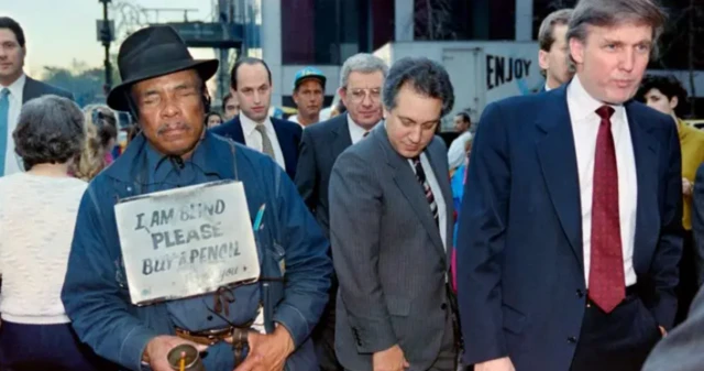 ትራምፕ ከጎዳና ተዳዳሪ ጎን ሲያልፉ