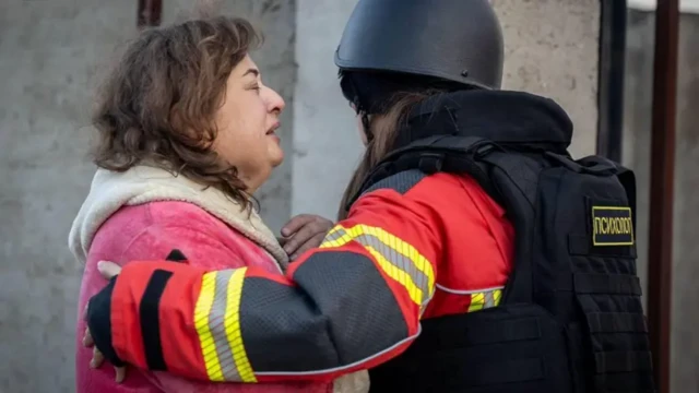 Повітряна атака вранці 17 листопада призвела до жертв серед цивільних в Україні і проблем з енергопостачанням
