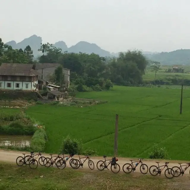 Hành trình xuyên Việt bằng xe đạp của những người nước ngoài