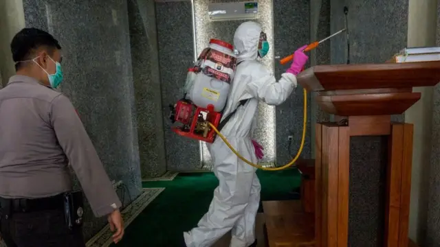 கொரோனா: மலேசியாவில் ஒரே நாளில் 190 புது நோயாளிகள்