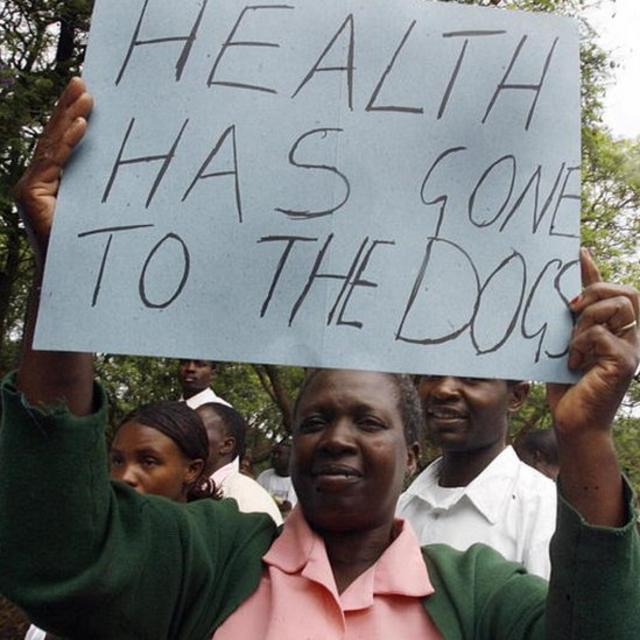 津巴布韦医生和护士上街抗议（资料图片）