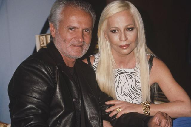 Quien es el discount creador de versace