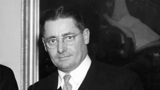 Howard Florey, patólogo y químico australiano que purificó la penicilina