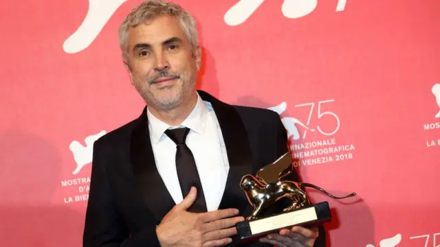 Cuarón en la entrega de los premios del cine de Venecia.
