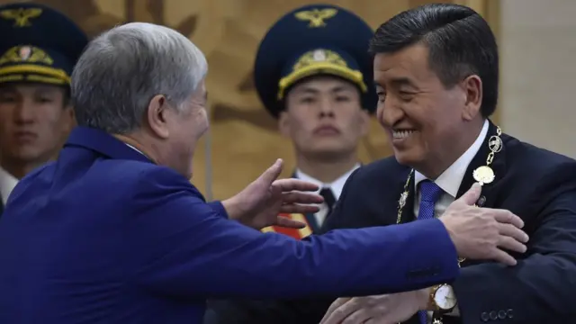 Алмазбек Атамбаев ва Сооронбай Жээнбеков