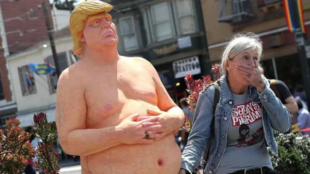 डोनल्ड ट्रंप