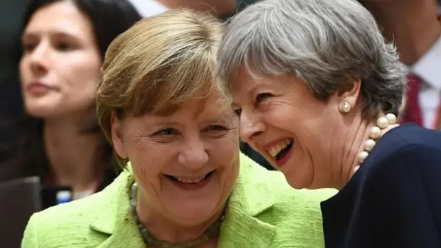 Angela Merkel ve Theresa May