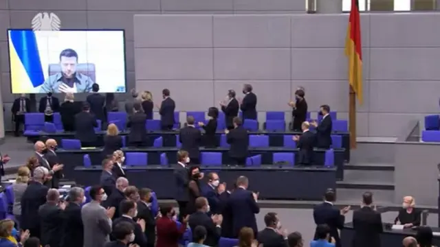 Принт скрин із сайту бундестагу