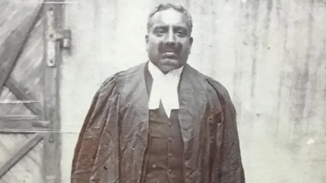 ఆలయ నిర్వహణాధికారి శేషాచలం నాయుడు