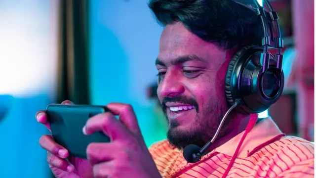 ஆன்லைன் விளையாட்டு