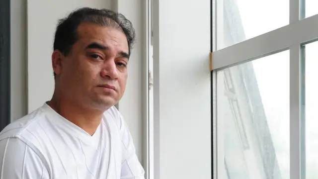 伊力哈木为"独立中文笔会"会员。