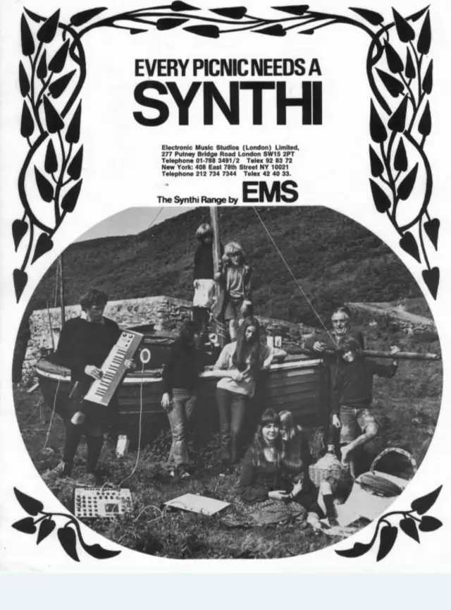 "Ни один пикник не может обойтись без SYNTHI" - реклама синтезатора SYNTHI производства студии EMS