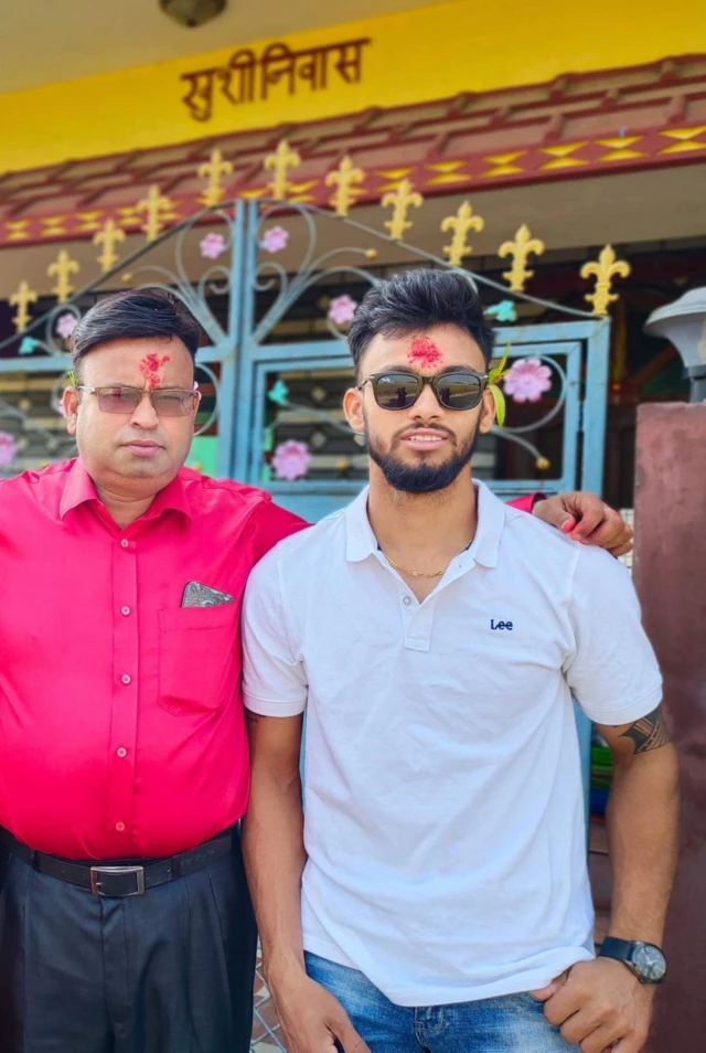 कुशल बुवा दीपक