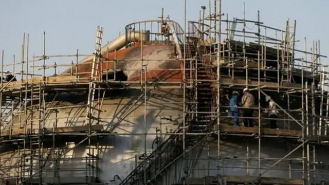 ২০১৯ সালে সৌদি আরবের তেল স্থাপনায় ড্রোন এবং ক্ষেপণাস্ত্র হামলা। মধ্যপ্রাচ্যের কৌশলগত-ভাবে গুরুত্বপূর্ণ স্থাপনাগুলোর ওপর ঝুঁকি যে কতটা মারাত্মক তা গত বছর আরেকবার প্রমাণিত হয়েছে