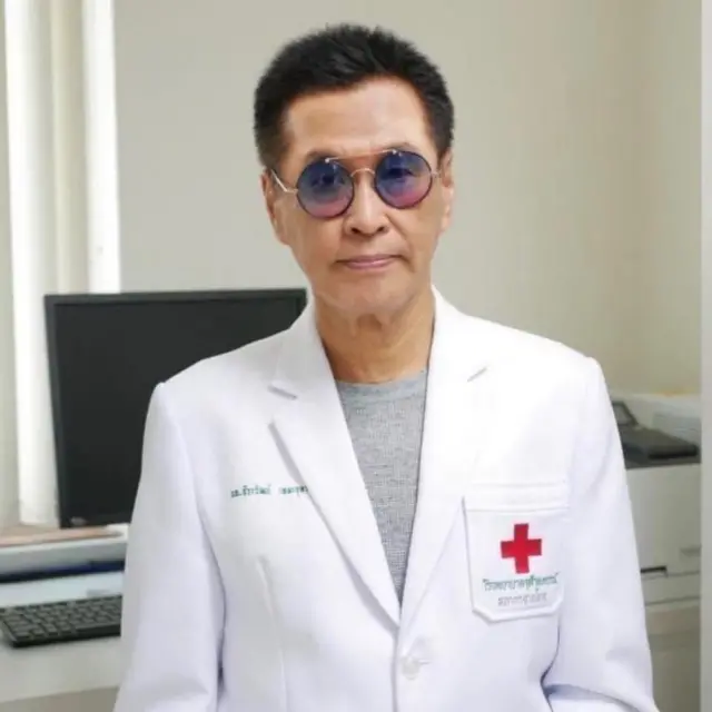 นพ. ธีระวัฒน์ เหมะจุฑา ผู้อำนวยการศูนย์วิทยาศาสตร์สุขภาพโรคอุบัติใหม่ คณะแพทยศาสตร์ จุฬาลงกรณ์มหาวิทยาลัย