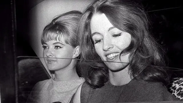 Christine Keeler y Mandy Rice-Davies.