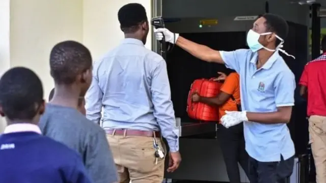 Waziri wa afya Mutahi kagwe amesema kwamba wale watakaotoroka karantini picha zao zitawekwa magazetini