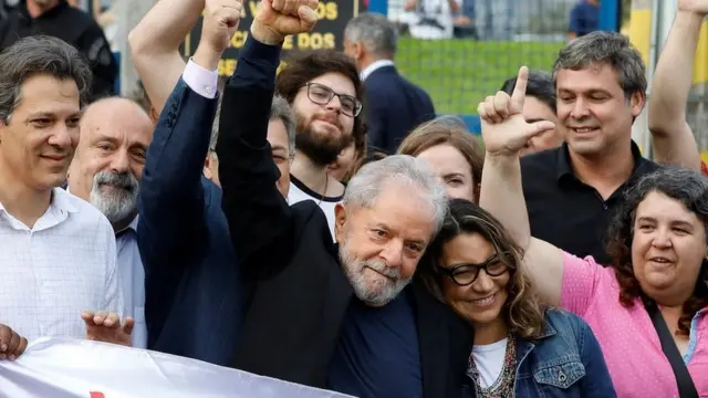 Lula sale de la cárcel