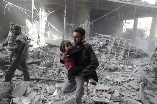 அலெப்போவில் போர் குற்றங்களை இழைத்துள்ளது சிரியா அரசு : ஐ.நா அறிக்கை