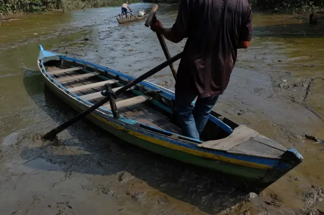 sampan leper