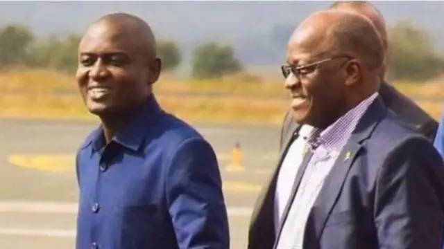 Mrisho Gambo akiwa na hayati Rais Magufuli