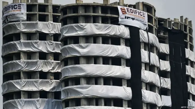 ਟਵਿਨ ਟਾਵਰ: