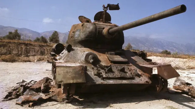 Греческий Т-34, подбитый во время турецкого вторжения на Кипр