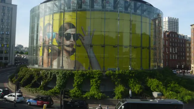 Rạp chiếu bóng Imax