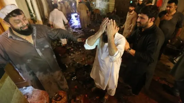 عوام نیشنل پارٹی کے جلسے پر حملہ