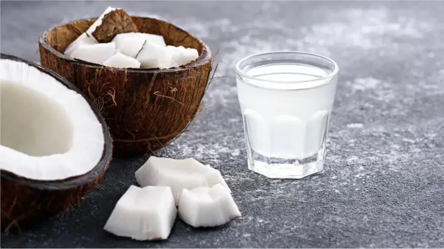 hindistan cevizi ve suyu