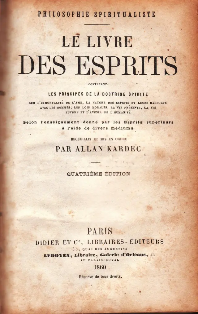 Fac-símile da edição1860 da obra 'O Livro dos Espíritos', principal livro escrito por Kardec e base da nova doutrina