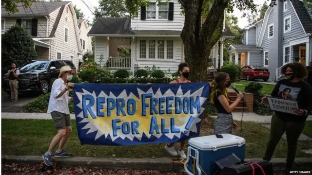 गर्भपात के समर्थन में रैली