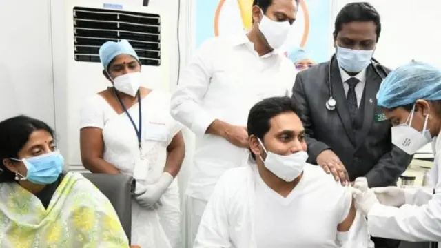 கொரோனா தடுப்பூசி