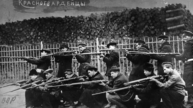 Обучение красногвардейцев (1917 год)