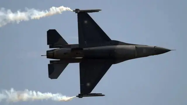 अमेरिकी अधिकारियों के अनुसार, प्रस्तावित सुधारों के बाद पाकिस्तानी एफ-16 विमान 2040 तक परिचालन में रहेंगे (फाइल फोटो)