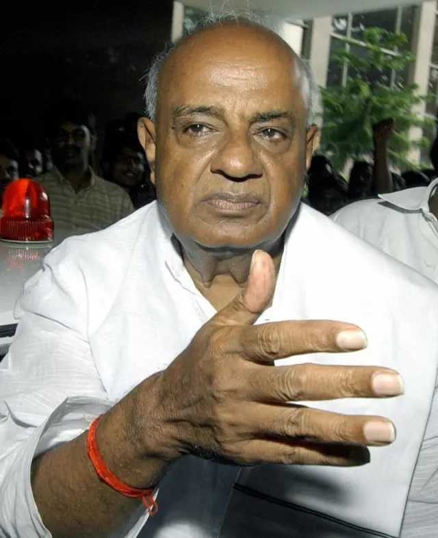 દેવગૌડાની તસવીર