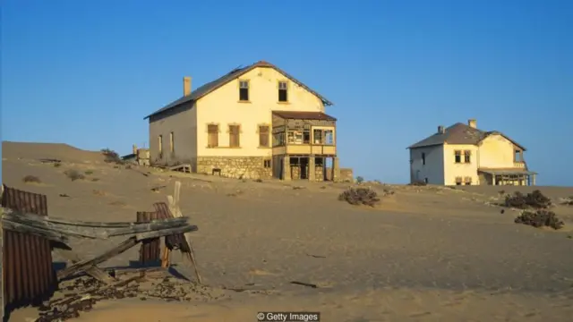 Kolmanskop town